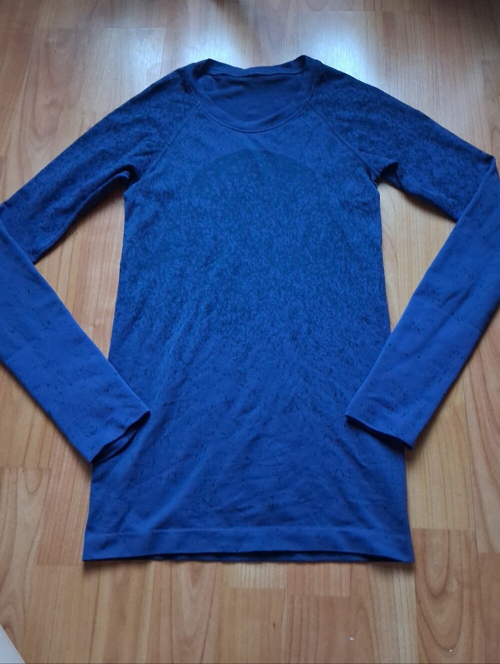 Lululemon Swiftly Tech Long Sleeve Shirt Women's Size 2 Blue Activewear Running